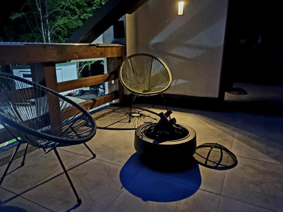Vila Blanc Valiug Crivaia Esterno foto